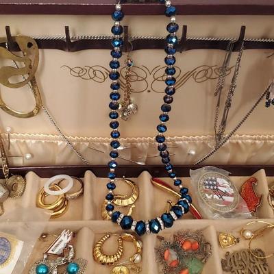 Vintage Jewelry Box
