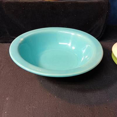 FIESTAWARE CUPS AND SAUCERS, COMPOTE, SERVING BOWL & 2 PINT JUG