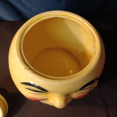 COW JUMPED OVER THE MOON COOKIE JAR