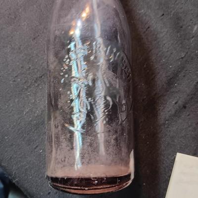 ANTIQUE BOTTLES, JARS AND SHAKERS