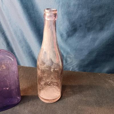 ANTIQUE BOTTLES, JARS AND SHAKERS