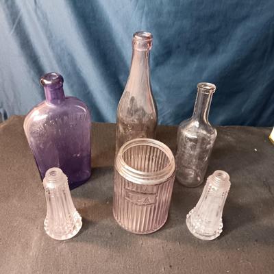 ANTIQUE BOTTLES, JARS AND SHAKERS