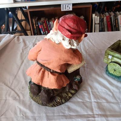 2 GARDEN GNOMES