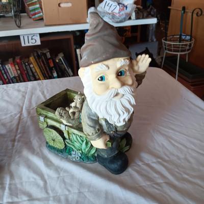 2 GARDEN GNOMES