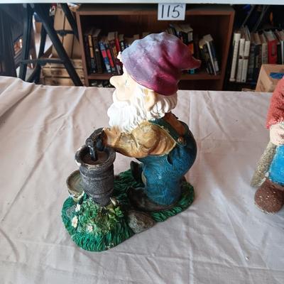 GARDEN GNOMES