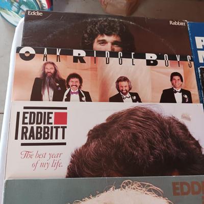 A VARIETY OF MUSIC ON VINYL RECORD ALBUMS (3)