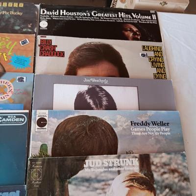 A VARIETY OF MUSIC ON VINYL RECORD ALBUMS (3)