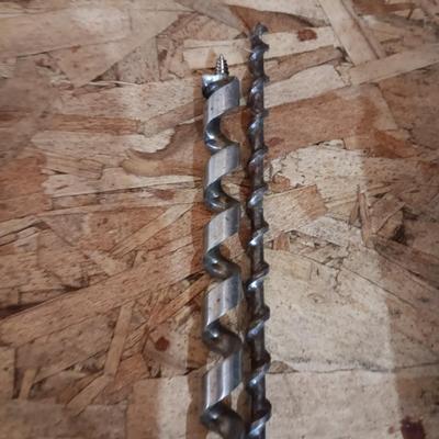 VARIOUS DRILL BITS