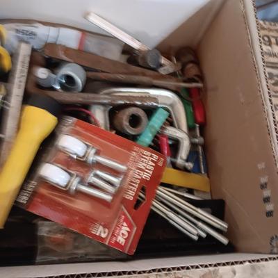 BOX FULL OF MISC HARDWARE, SMALL TOOLS, ETC (1)
