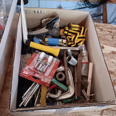 BOX FULL OF MISC HARDWARE, SMALL TOOLS, ETC (1)