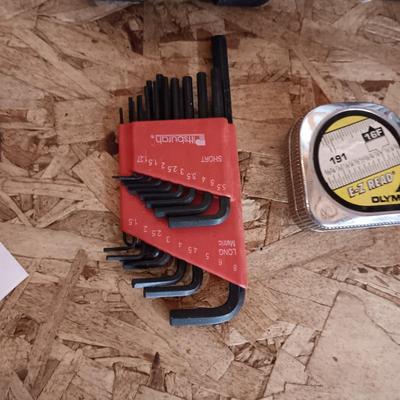 SOCKET SET, ALLEN WRENCHES, TAPE MEASURE AND 4 IN 1 SCREWDRIVER