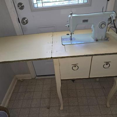 Sewing table