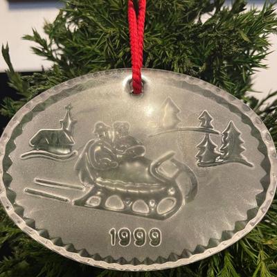 1999 WATERFORD CRYSTAL JOYS OF WINTER COLLECTION "SLEIGH RIDE"