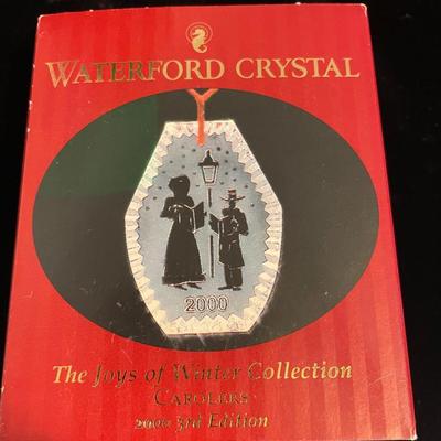 2000 WATERFORD CRYSTAL JOYS OF WINTER COLLECTION "CHRISTMAS CAROLERS"