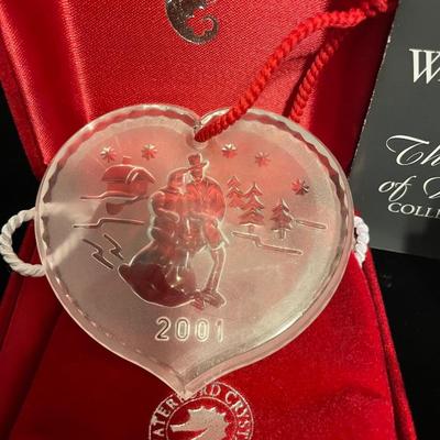 2001 WATERFORD CRYSTAL JOYS OF WINTER COLLECTION "ICE SKATERS"