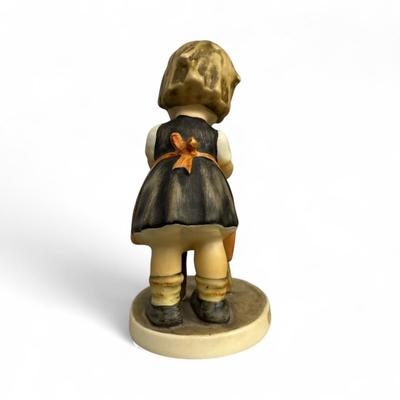 Sale Photo Thumbnail #398: Goebel Hummel Doll Bath (Puppenbad) Figurine #319