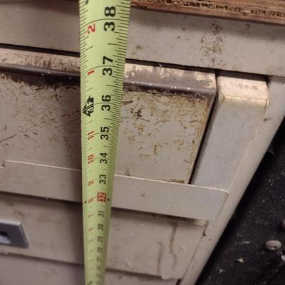 Heavy Steel Security Storage Cabinet with Key