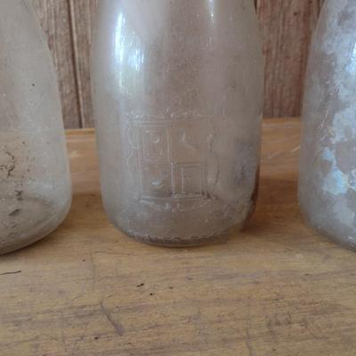 Set of Three Vintage Biltmore Farms Dairy Pint Glass Milk Bottles (#4)