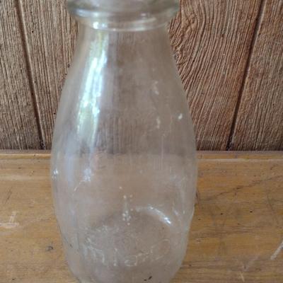 Vintage Kalmia Dairy Hendersonville, NC Quart Sized Glass Ring Neck Milk Bottle (#10)