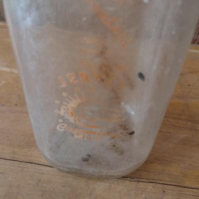 Vintage Painted Biltmore Dairy Farms Quart Sized Glass Milk Bottle (#12)