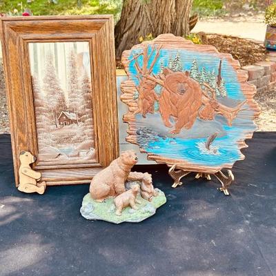 RUSTIC LOG CABIN TYPE DECOR