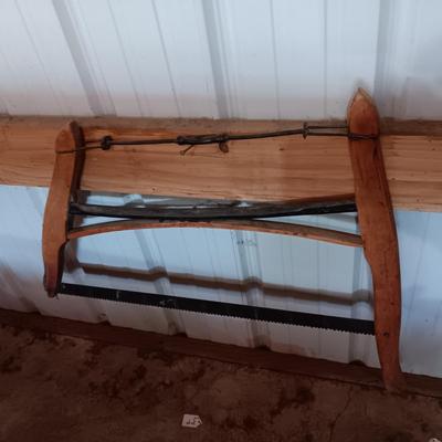 ANTIQUE 2 MAN SAW