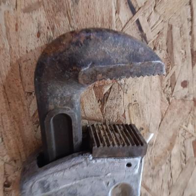 RIDGID 24" ALUMINUM PIPE WRENCH