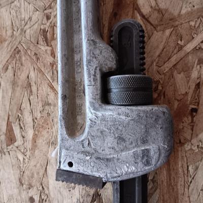 RIDGID 24" ALUMINUM PIPE WRENCH