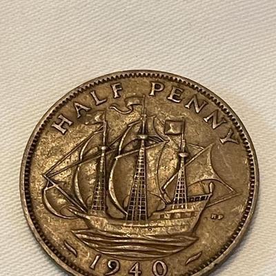1953 HALF PENNY. 1940. HALF PENNY