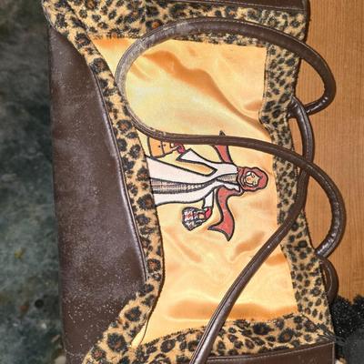 Hand bag