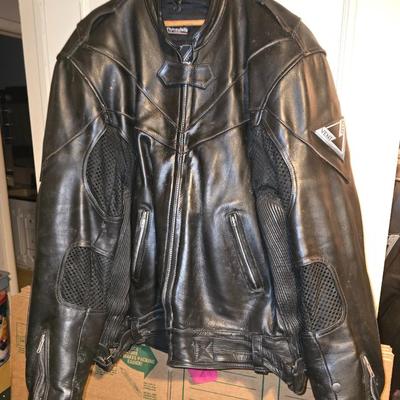 Armored riding jacket