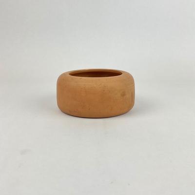 Sale Photo Thumbnail #1321: Made in Italy
Measures: 5" diameter x 2.25" high