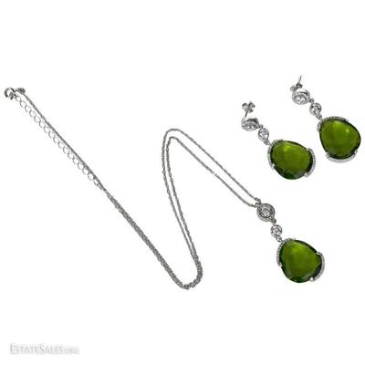 Beautiful Swarovski Crystal and Waterdrop Peridot Necklace and Earrings Set