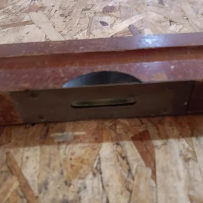 STANLEY RED WOOD LEVEL AND 2 HAND SAWS