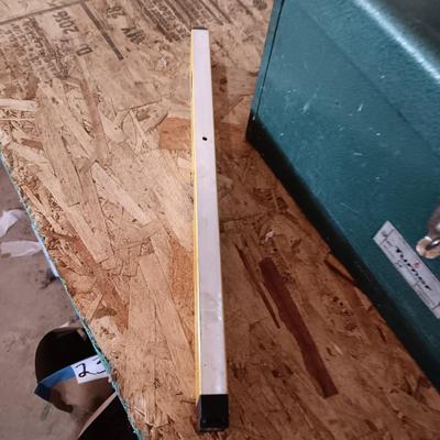 TURNER METAL TOOL BOX WITH SHELF AND LASER LEVEL