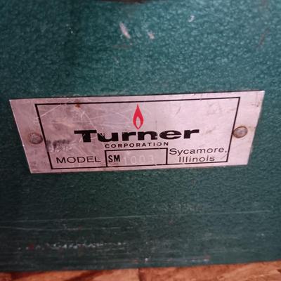 TURNER METAL TOOL BOX WITH SHELF AND LASER LEVEL