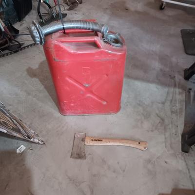 JERRY GAS CAN AND HATCHET