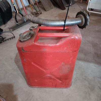 JERRY GAS CAN AND HATCHET