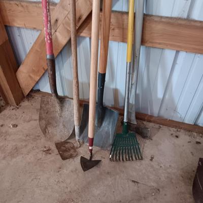 YARD TOOLS (3)