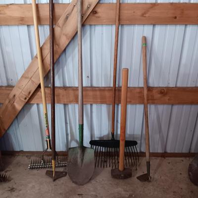 YARD TOOLS (5)