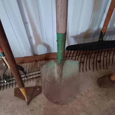 YARD TOOLS (5)