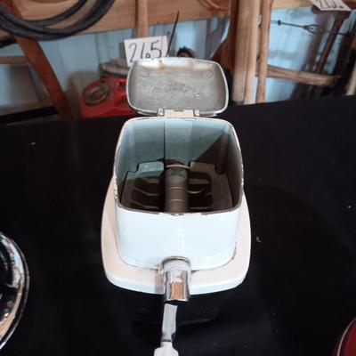 WARING BLENDER, CRANK ICE CRUSHER, LINEENS AND A PITCHER
