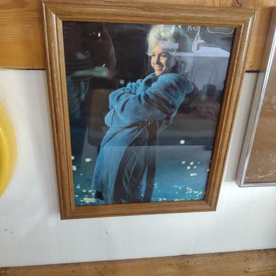 BLUE DOLPHIN MARTINI SIGN & PICTURES OF MARILYN MONROE,