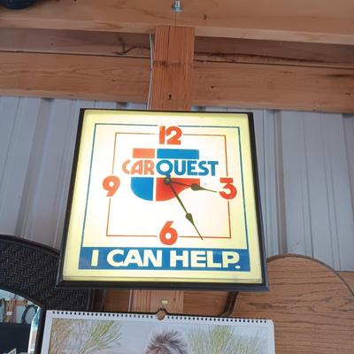 LIGHTED CARQUEST ELECTRIC WALL CLOCK