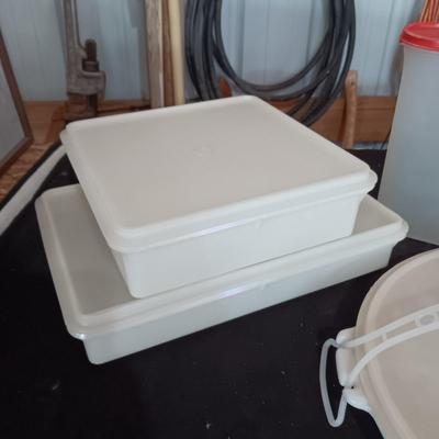 TUPPERWARE CONTAINERS AND 2 SETS OF SHAKERS
