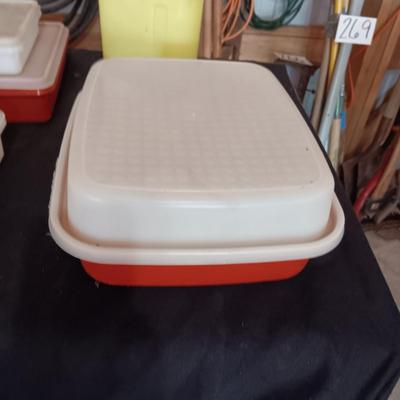 TUPPERWARE CONTAINERS AND 2 SETS OF SHAKERS