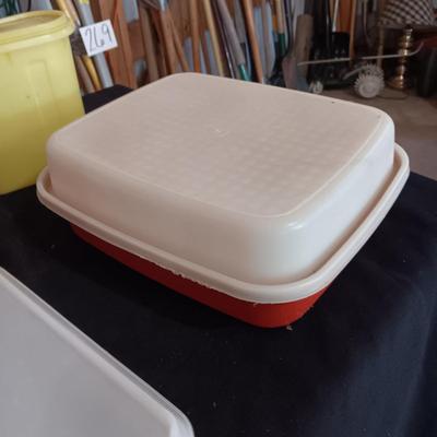 TUPPERWARE CONTAINERS AND 2 SETS OF SHAKERS