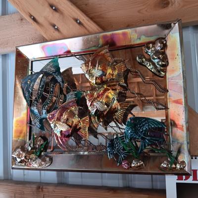 TIN 3D SWIMMING FISH WALL DECOR