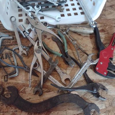 SMALLER HAND TOOLS