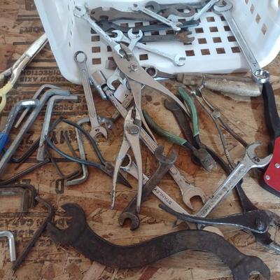 SMALLER HAND TOOLS